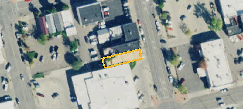 214 1st W Ave