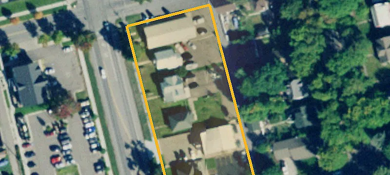 1117 Main St