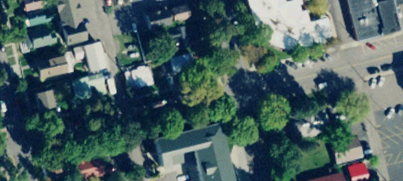 444 1st W Ave