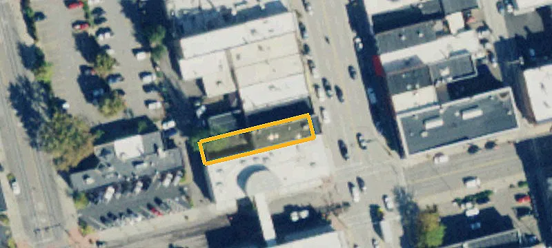 128 Main St