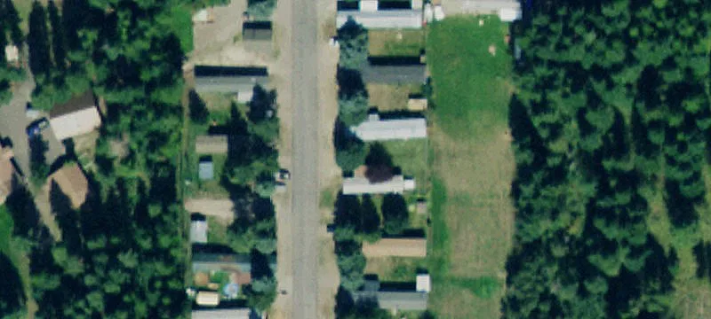 1045 Tamarack Ln