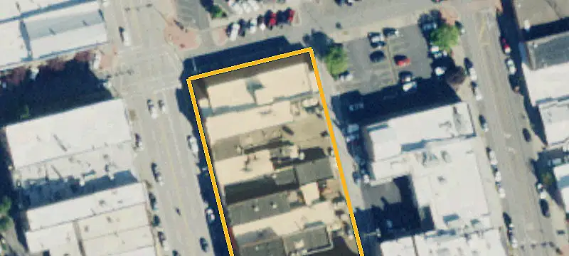 101 Main St