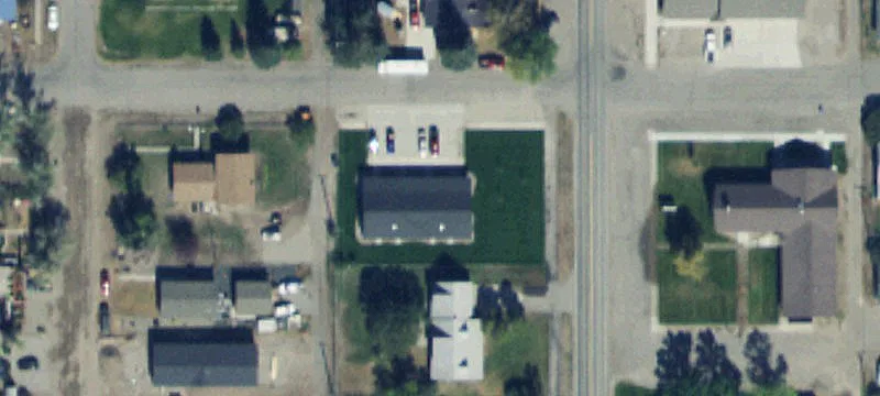 704 Main St