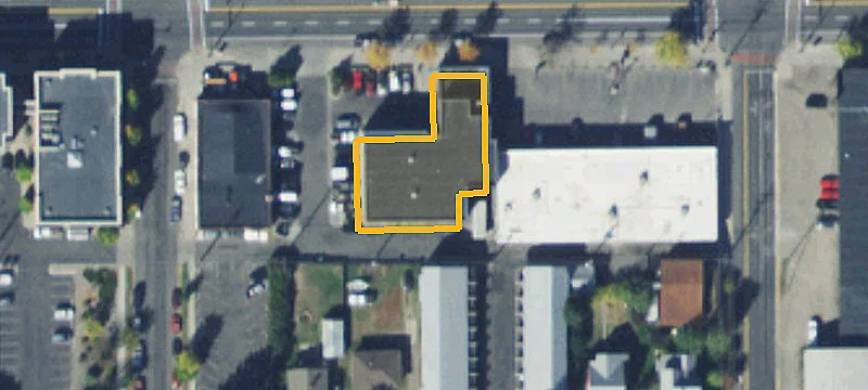 512 Main St