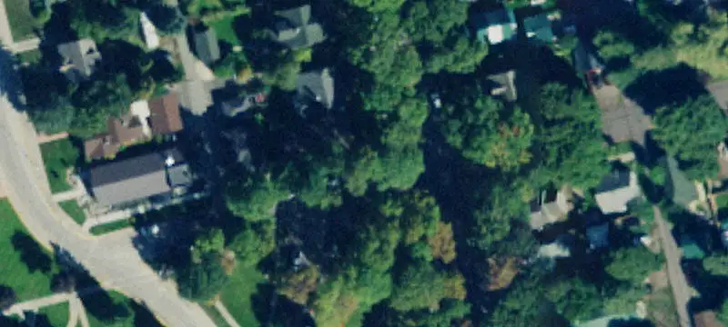 33 8th E St