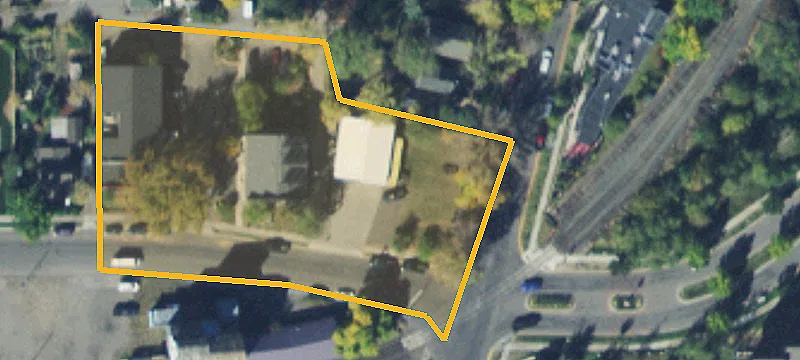 715 Mendenhall St