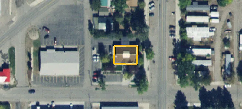 320 Main St