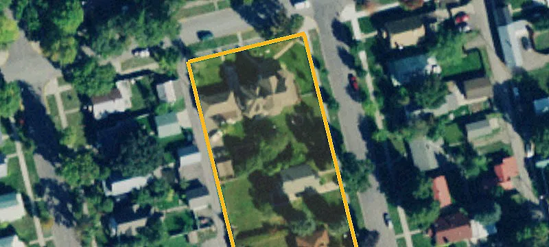 606 2nd W Ave
