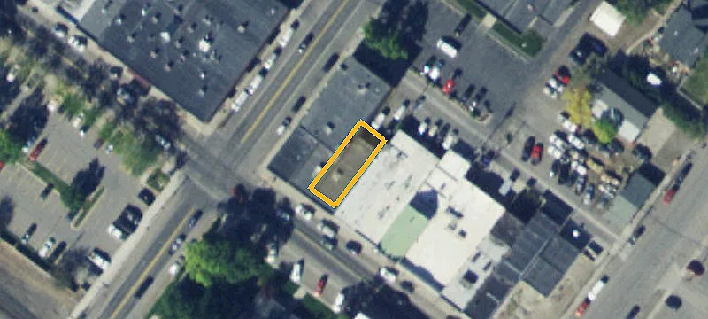 15 Main St