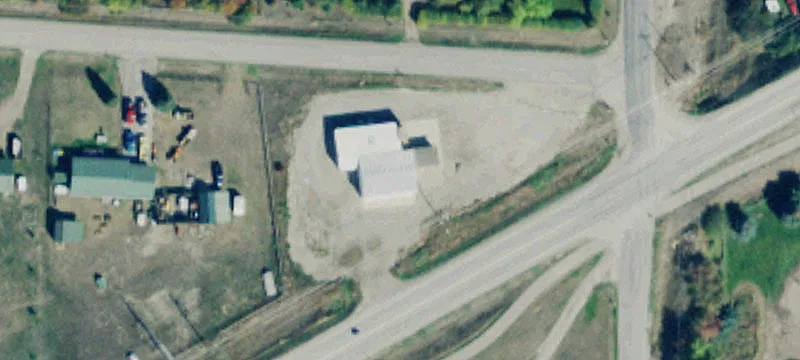 2411 Us Hwy 2nd W
