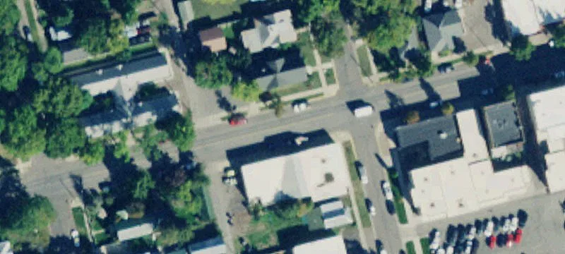 146 3rd W Ave