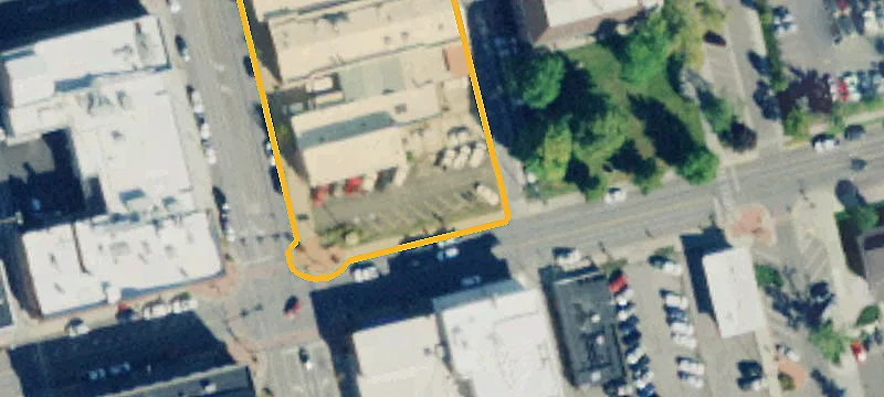 131 1st E Ave