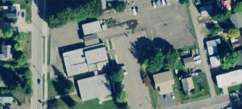 1110 2nd W St
