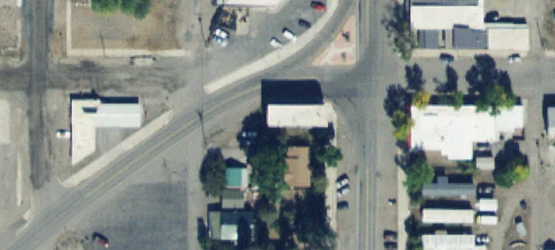 302 Main St