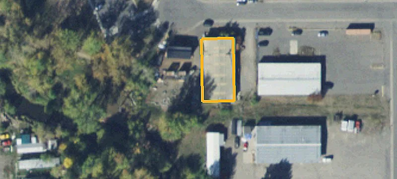 112 Commercial Dr