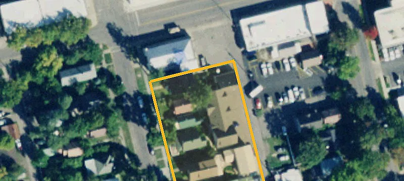 403 2nd W Ave