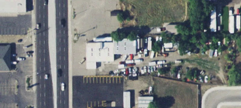 1005 Main St