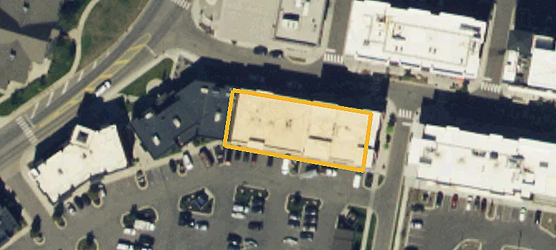 32 Town Ctr Ave