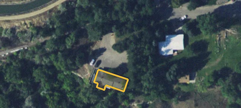 100 Emerald Dr