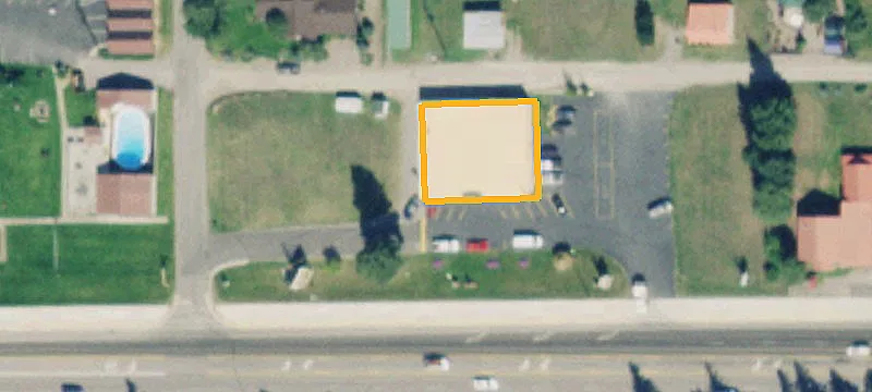 8704 Us Hwy 2nd E