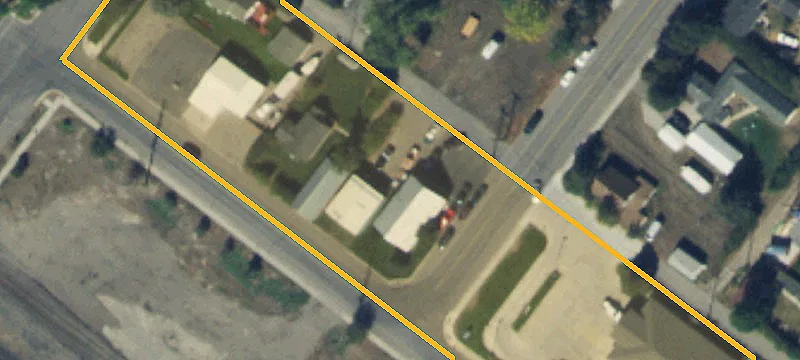 Railroad Ave