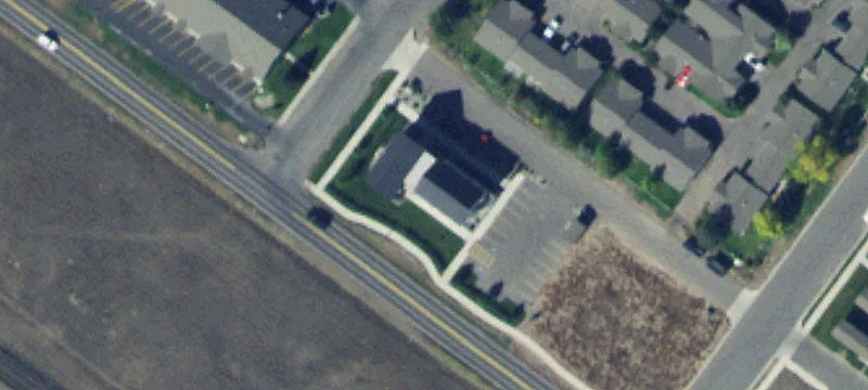 82 Main St