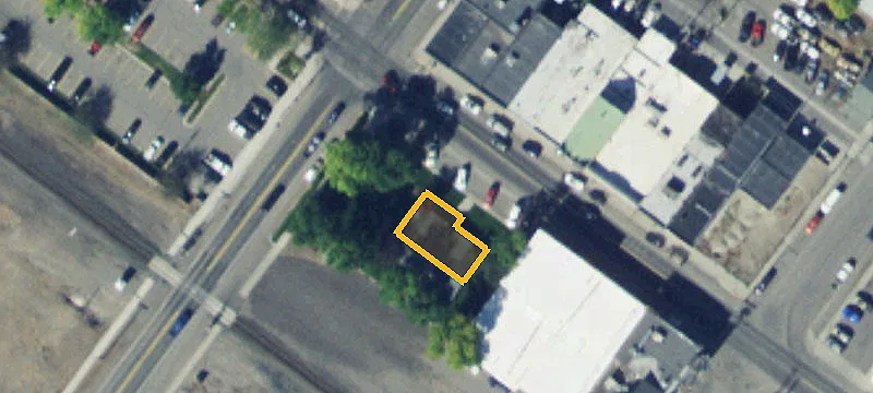 26 Main St