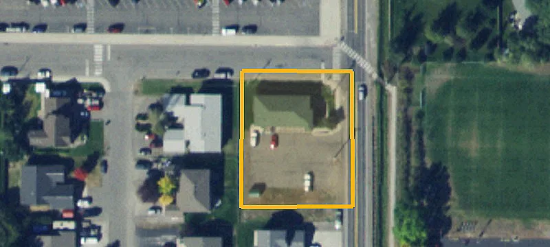 227 Spooner Rd
