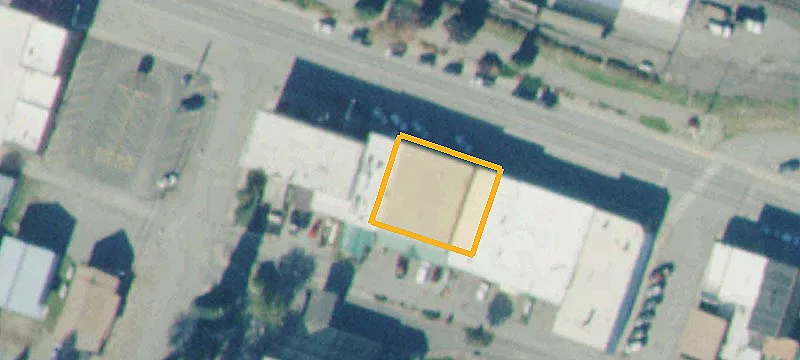 921 Main St