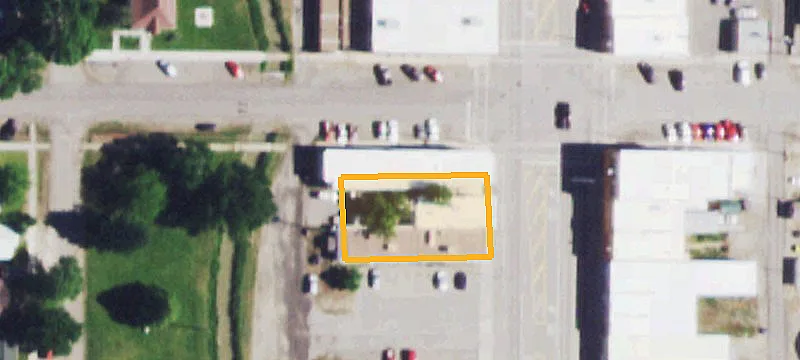 102 Broadway Ave