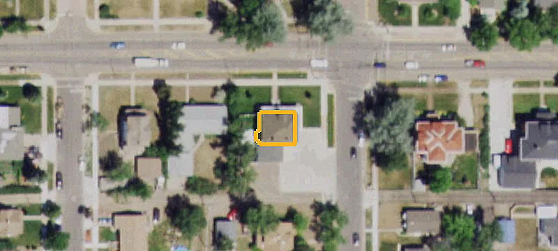 2116 Main St