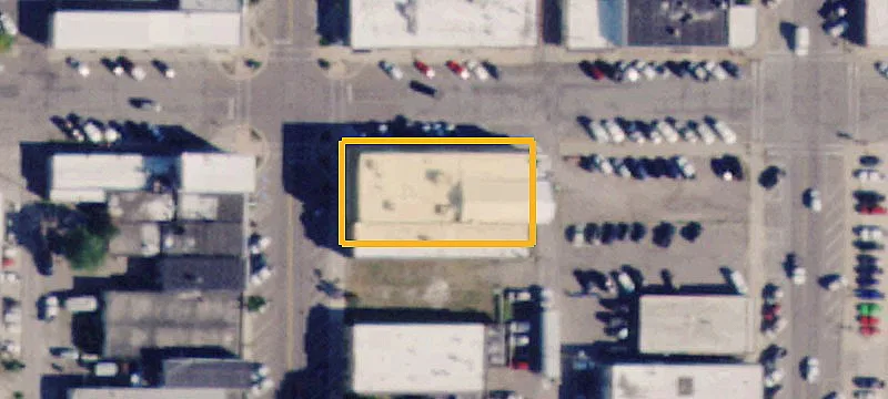 301 Main St