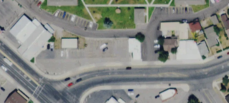 1641 Grand Ave