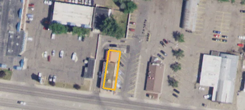 505 1st W St