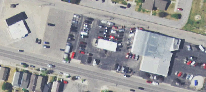 1100 Commercial Ave