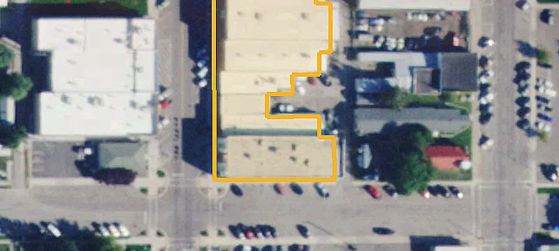 421 Main St