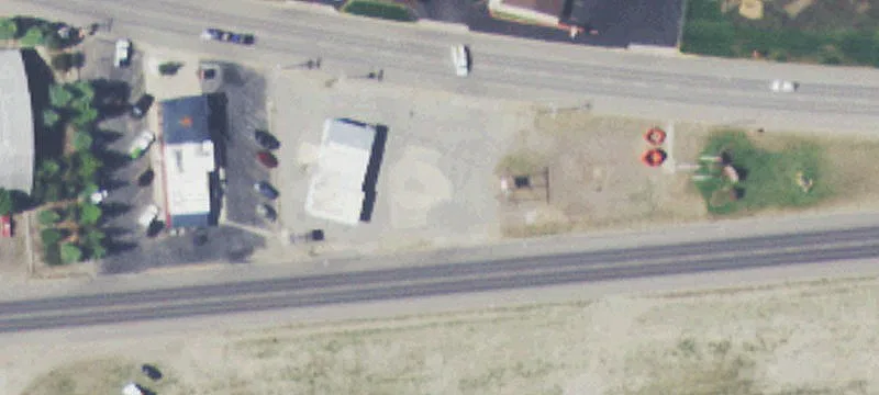1619 Commercial Ave