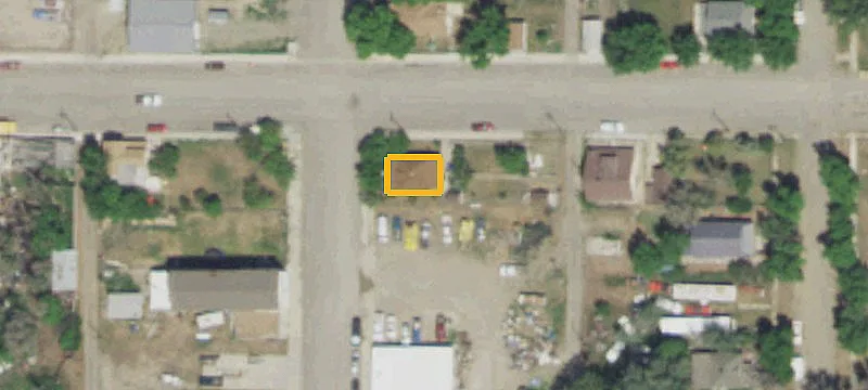 102 2nd E St
