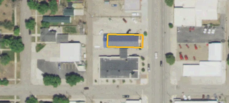 401 Main St