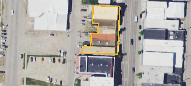 412 Main St