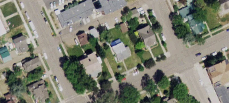 1011 Pleasant St