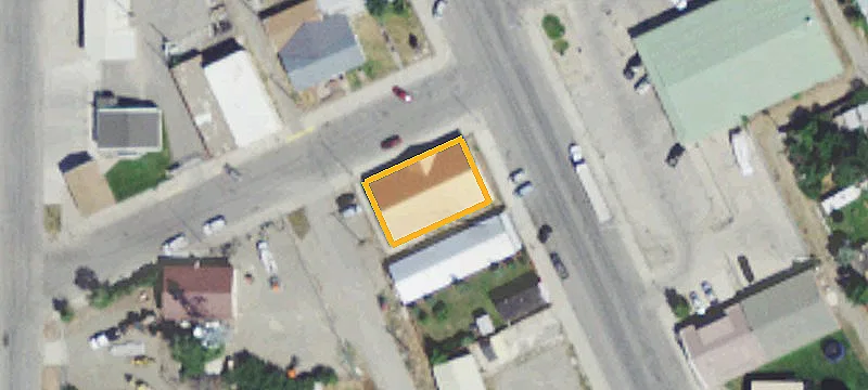 317 Piegan St