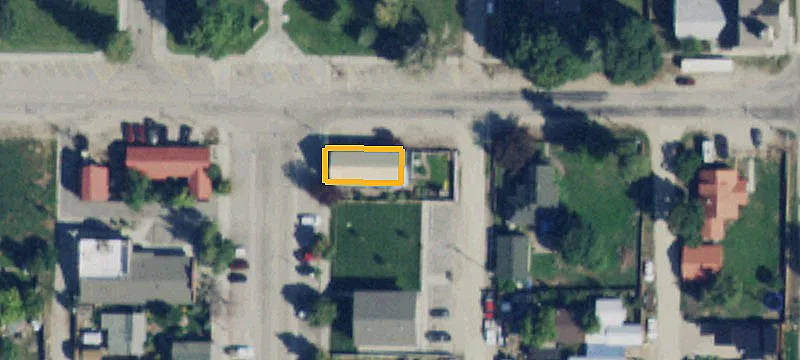 1040 Main St