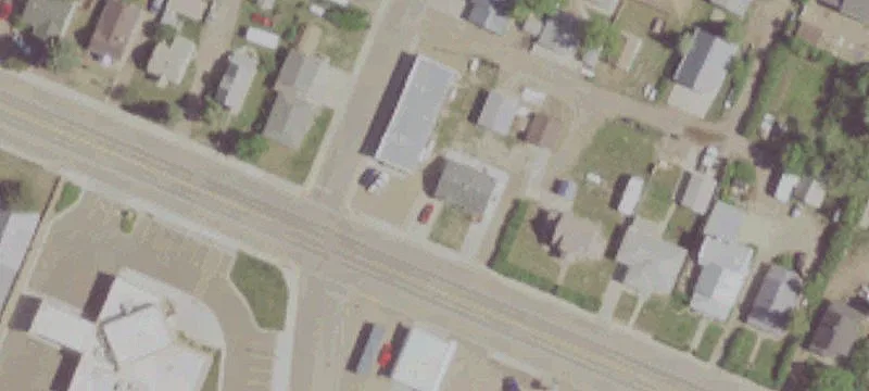 102 Maurice St