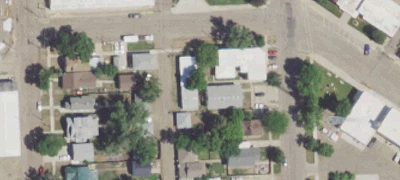 306 Douglas St