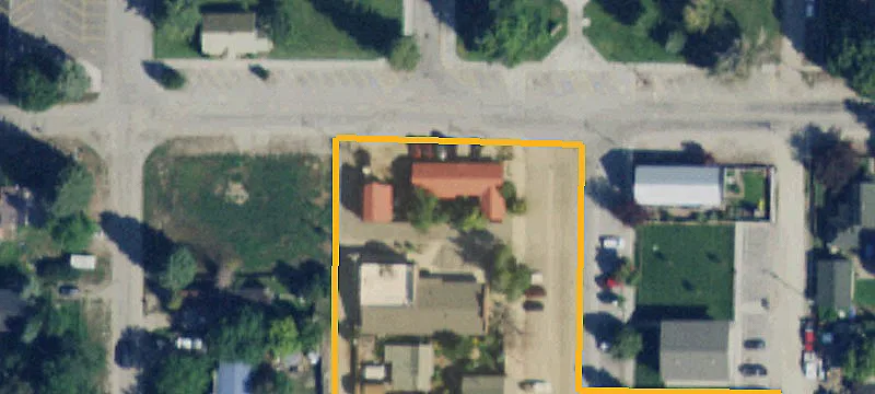 1039 Main St