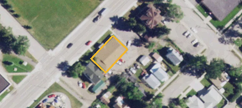 821 Main St