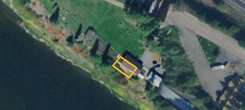 12 Frontage E Rd