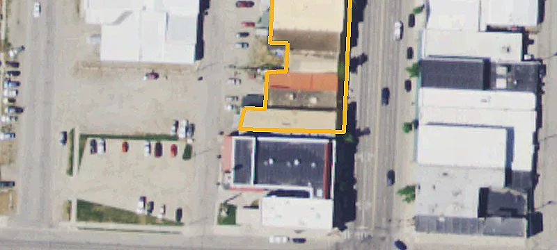 416 Main St