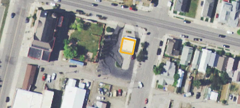 421 Commercial Ave